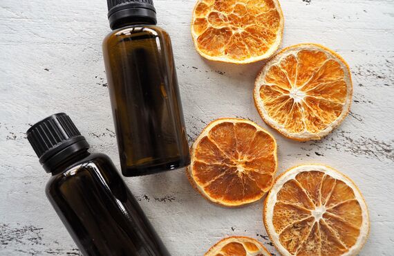 福岡県大牟田市でアロマトリートメントの施術を行い体の調子を整えています